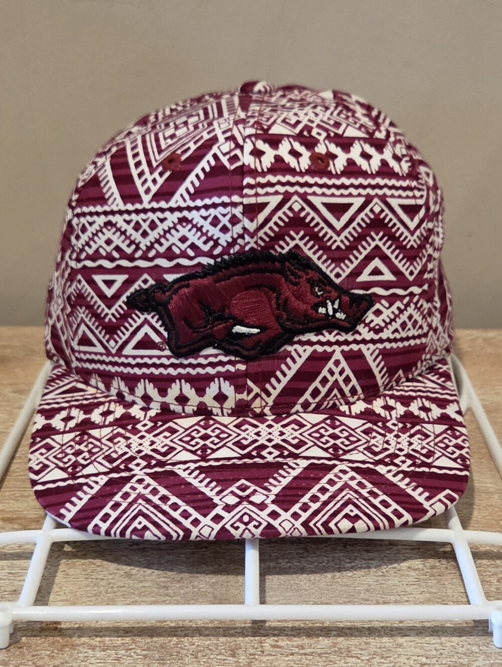 TOTW University of Arkansas Razorbacks Snapback Aztec Print Hat - Red & White